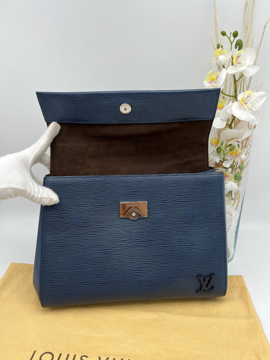 LOUIS VUITTON CLUNY EPI 2 WAY