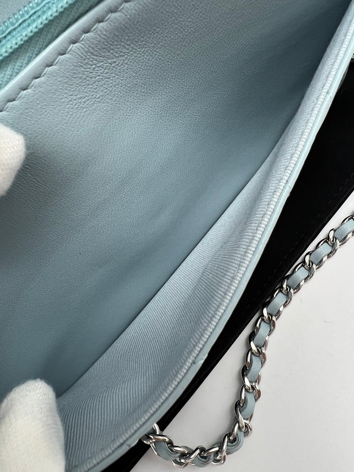 CHANEL CHEVRON WALLET ON CHAIN