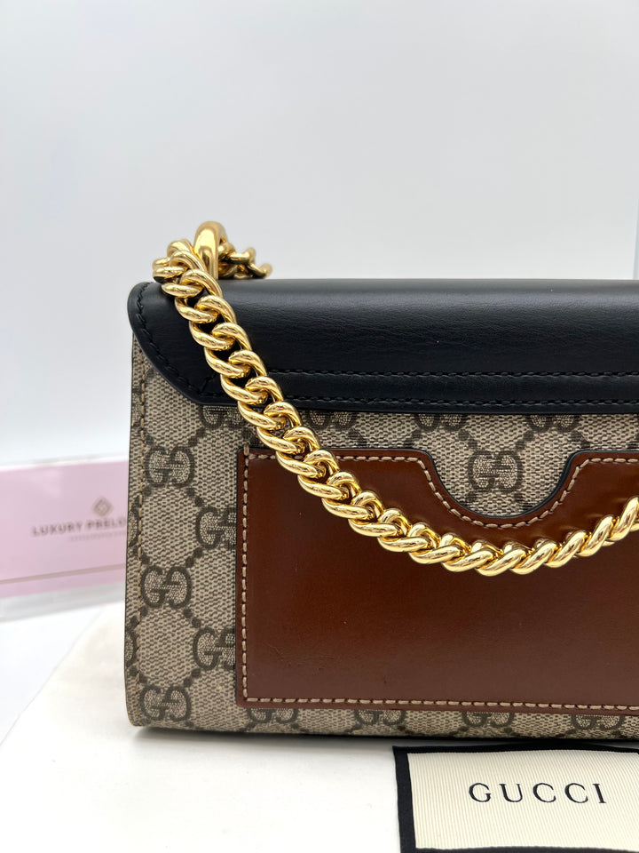 GUCCI PADLOCK GG SUPREME BAG