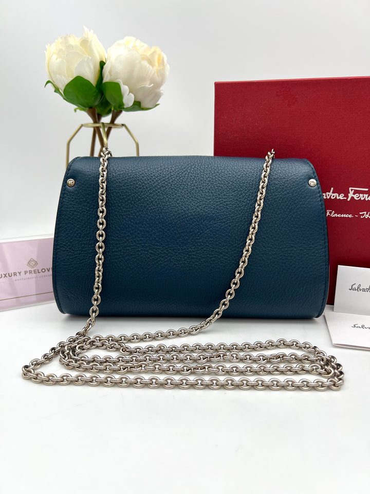 FERRAGAMO GANCINI FLAP SLING BAG