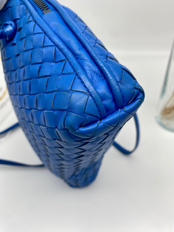 BOTTEGA BLUE LEATHER SLING