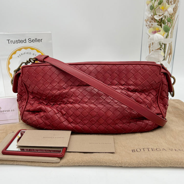 BOTTEGA VENETA INTERECCAITO SHOULDER BAG