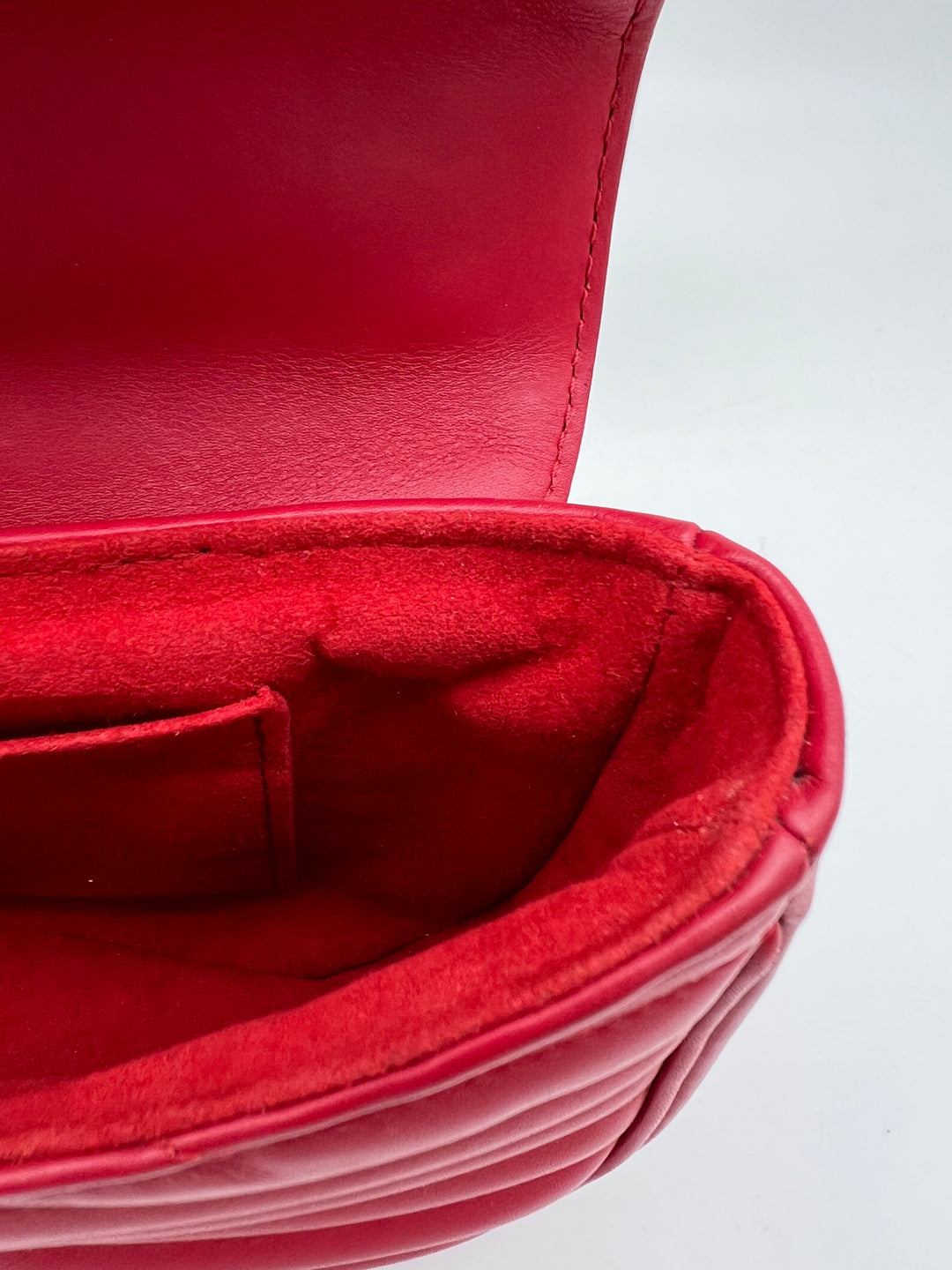 LOUIS VUITTON NEW WAVE CHAIN SHOULDER BAG