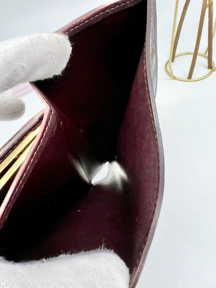 LOUIS VUITTON KISSLOCK WALLET VERNIS