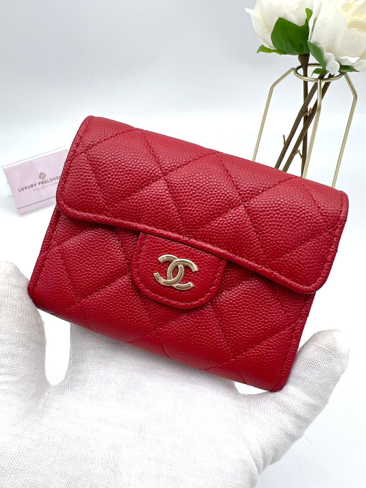 CHANEL CLASSIC SMALL FLAP CAVIAR WALLET