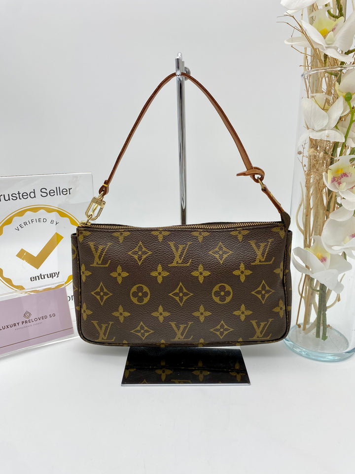 LOUIS VUITTON POCHETTE ACCESSOIRES MONOGRAM