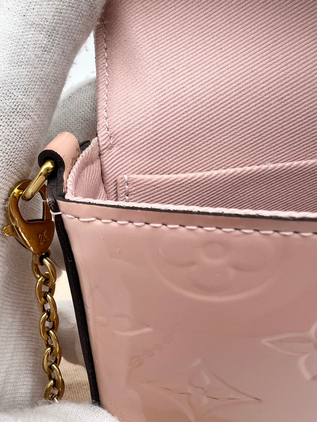 LOUIS VUITTON FELICIE IN PINK PATENT LEATHER