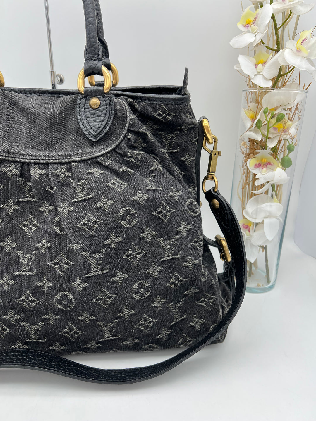 LOUIS VUITTON DENIM NEO CABBY MM