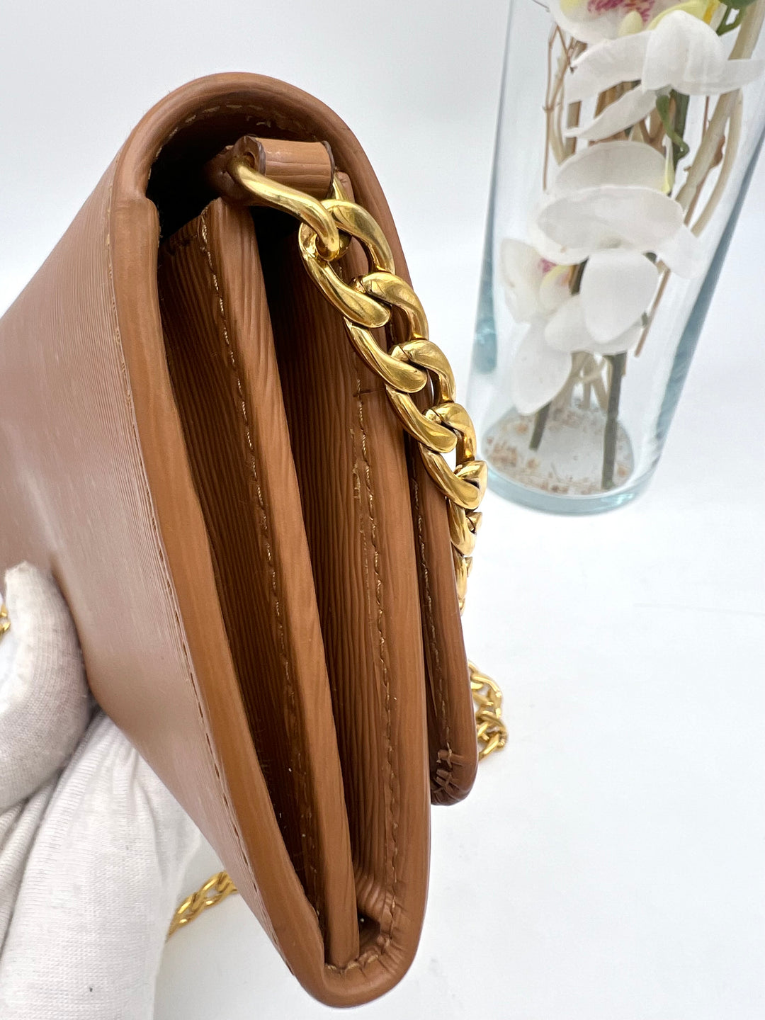 PRADA SAFFIANO WALLET ON CHAN
