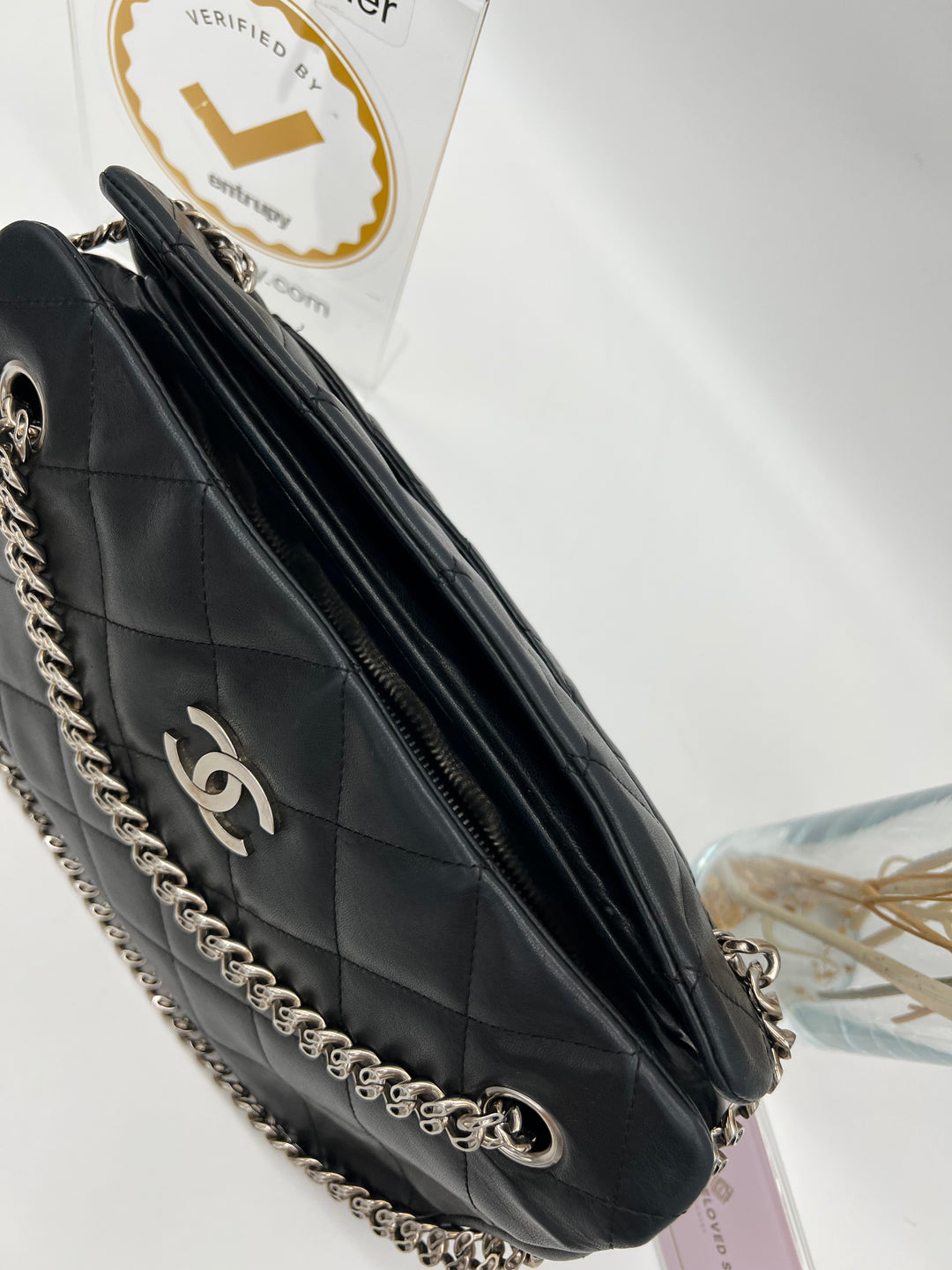 CHANEL VINTAGE QUILTED SHOULDER BAG