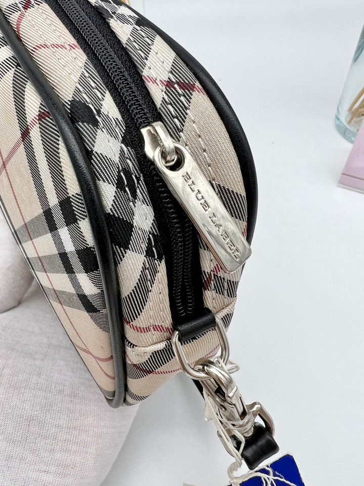 BURBERRY POCHETTE BLUE LABEL