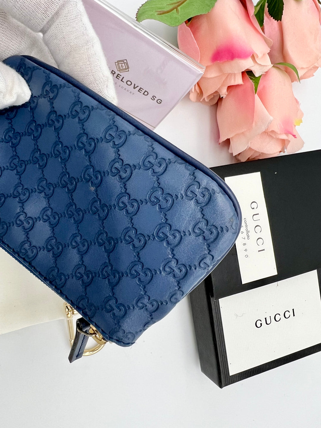 GUCCI MONOGRAM MICROSIMA CLESS