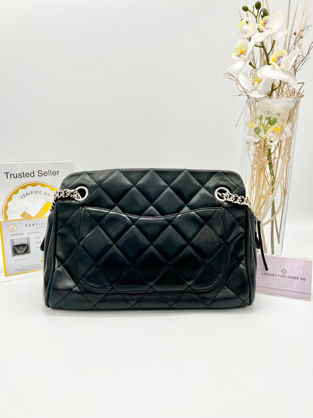 CHANEL VINTAGE QUILTED SHOULDER BAG