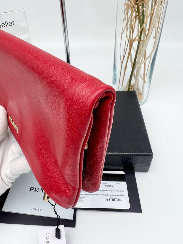 PRADA  CLUTCH LEATHER