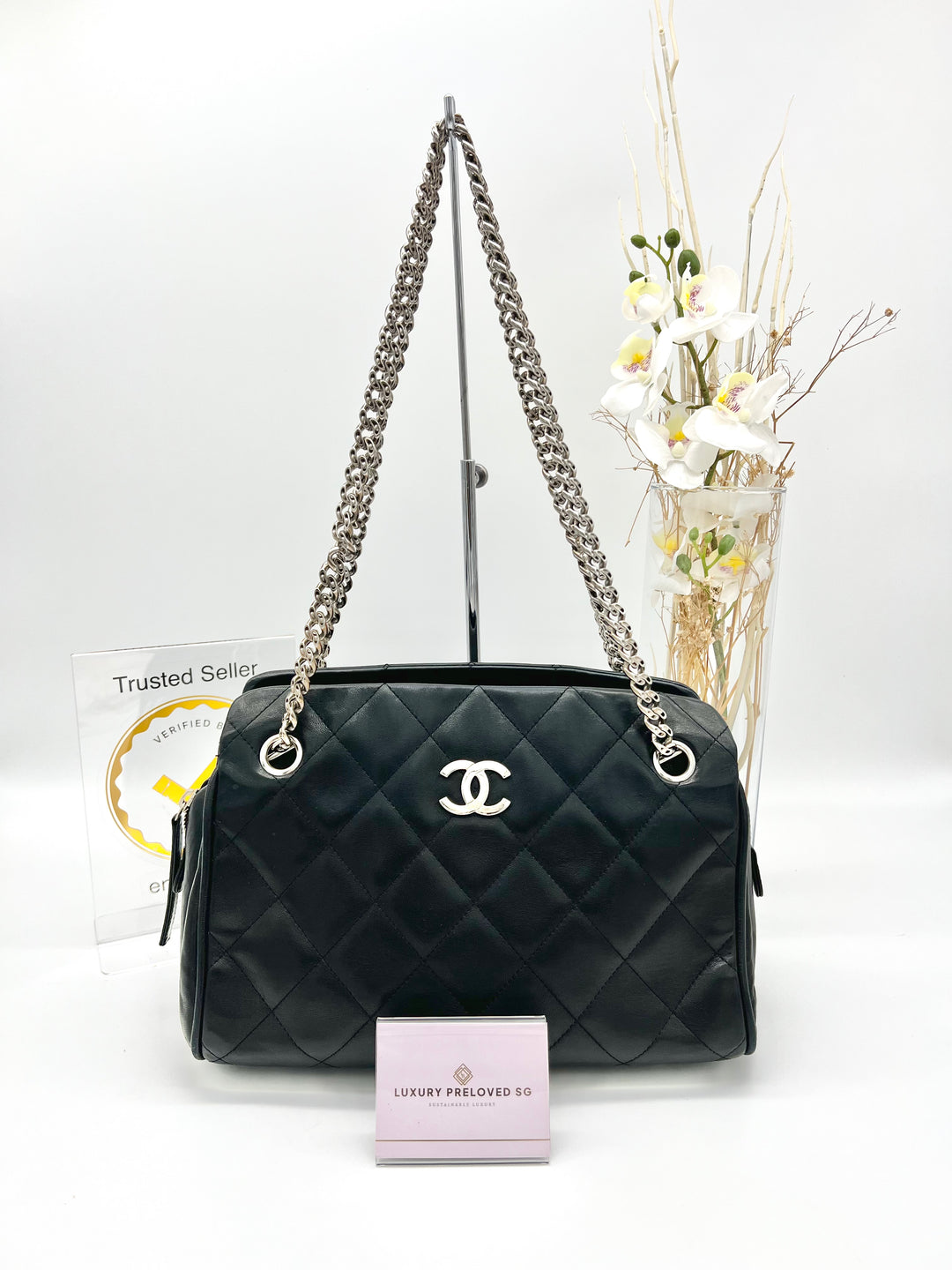 CHANEL VINTAGE QUILTED SHOULDER BAG