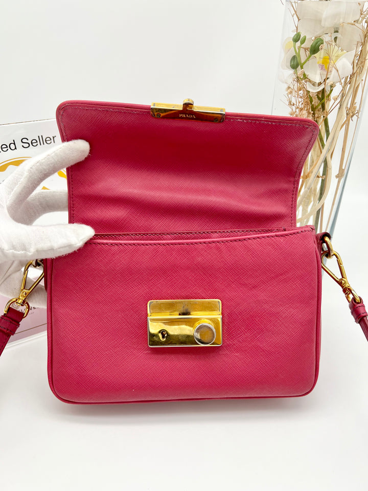 PRADA SAFFIANO SHOULDER BAG