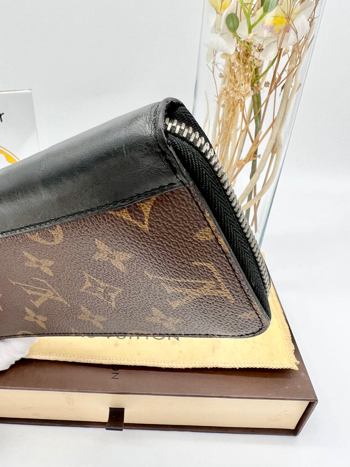 LOUIS VUITTON MONOGRAM MACASSAR WALLET