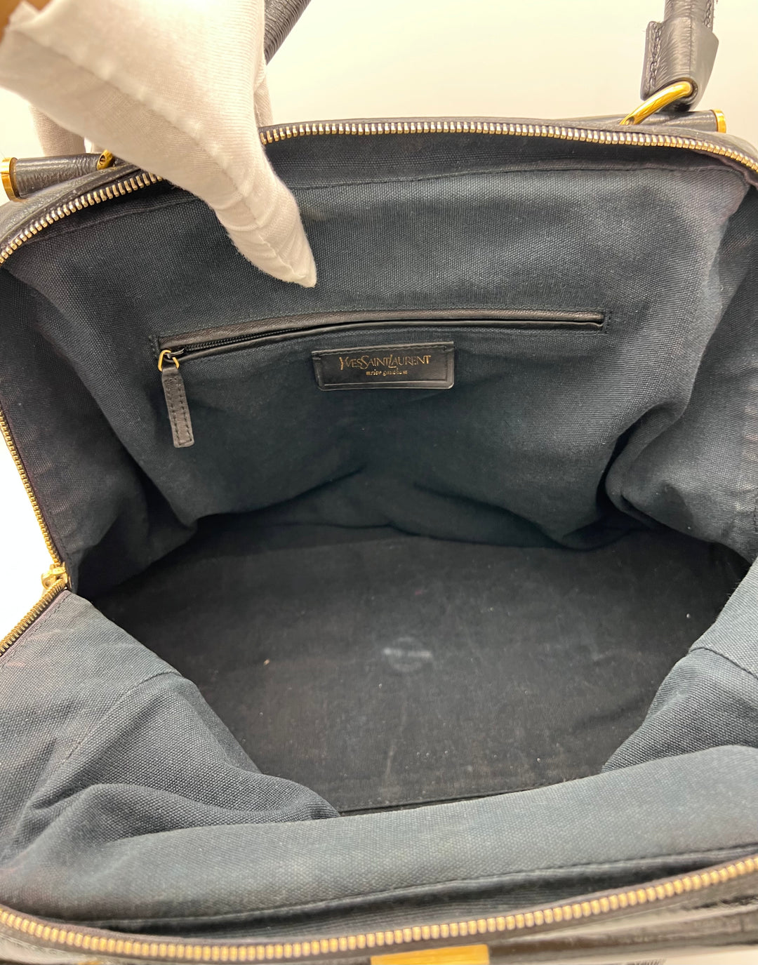 YVES SAINT LAURENT MAJORELLE TOTE PATENT LEATHER