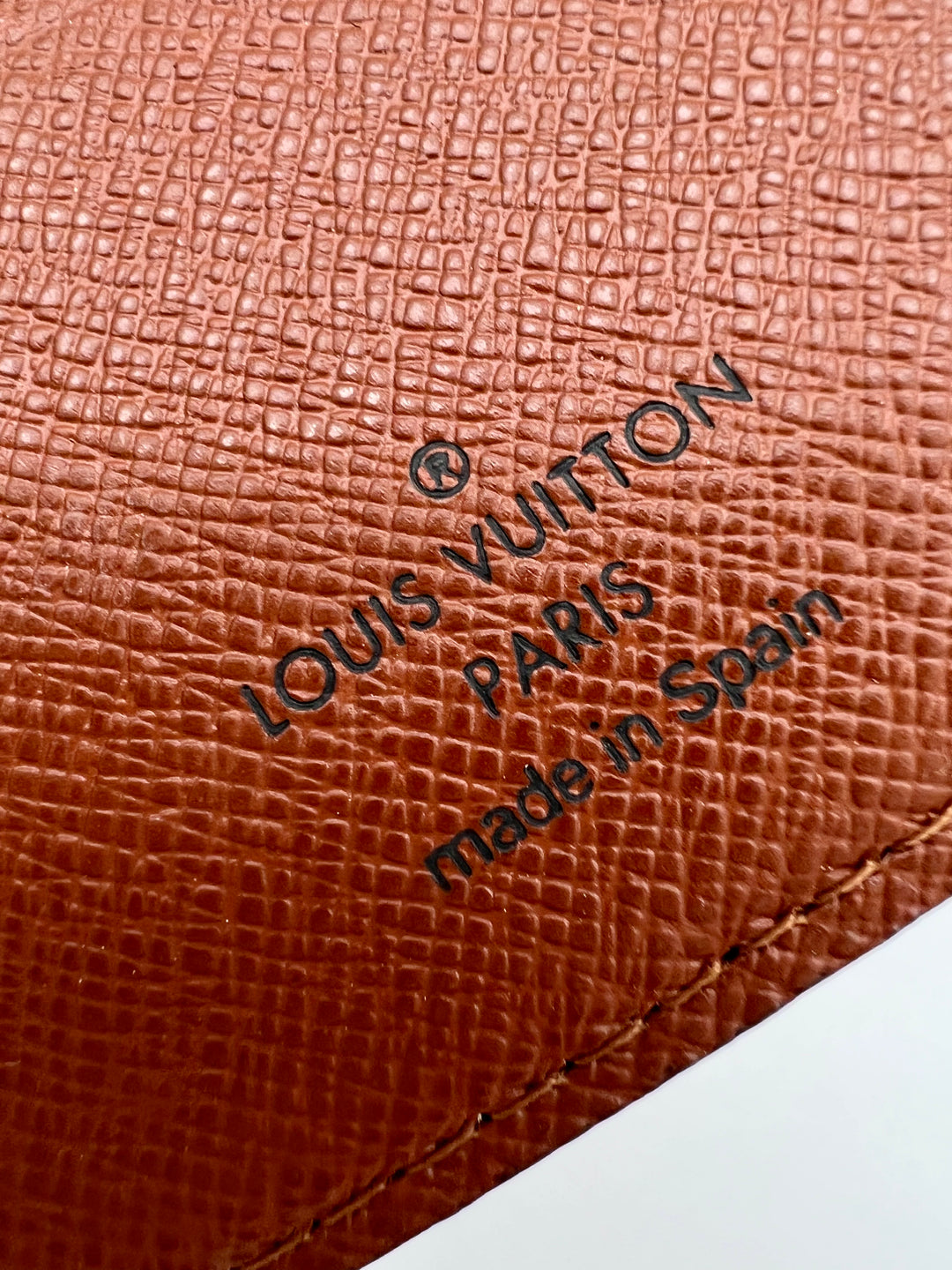 LOUIS VUITTON MONOGRAM BI FOLD WALLET