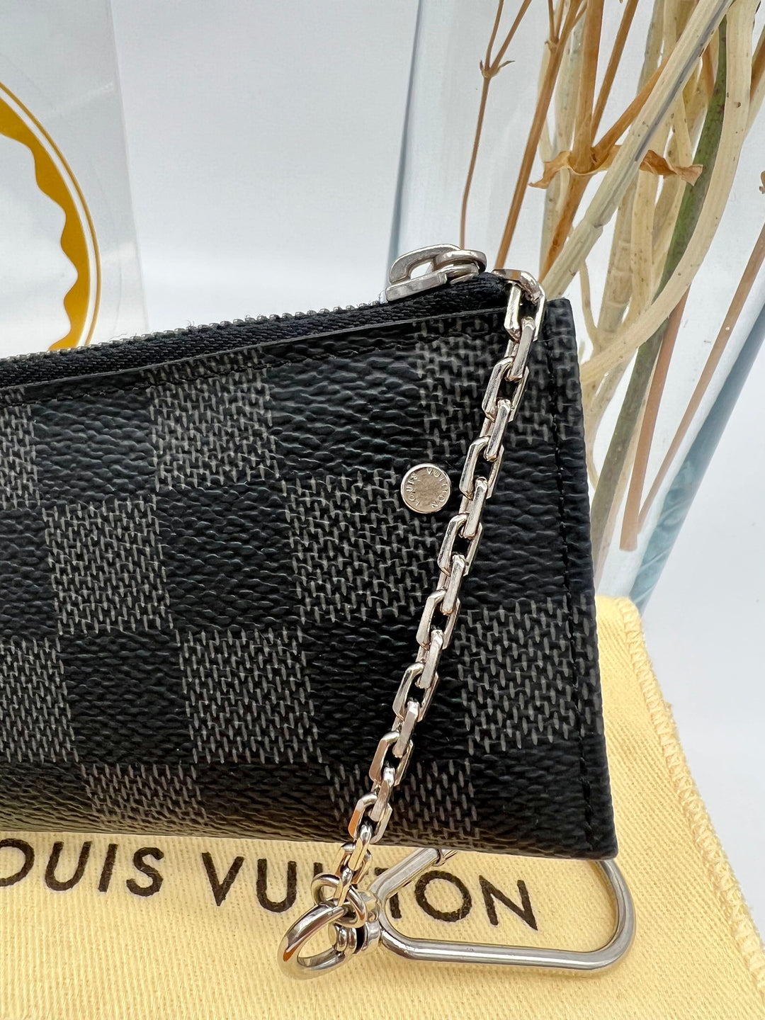 LOUIS VUITTON GRAPHITE CLES