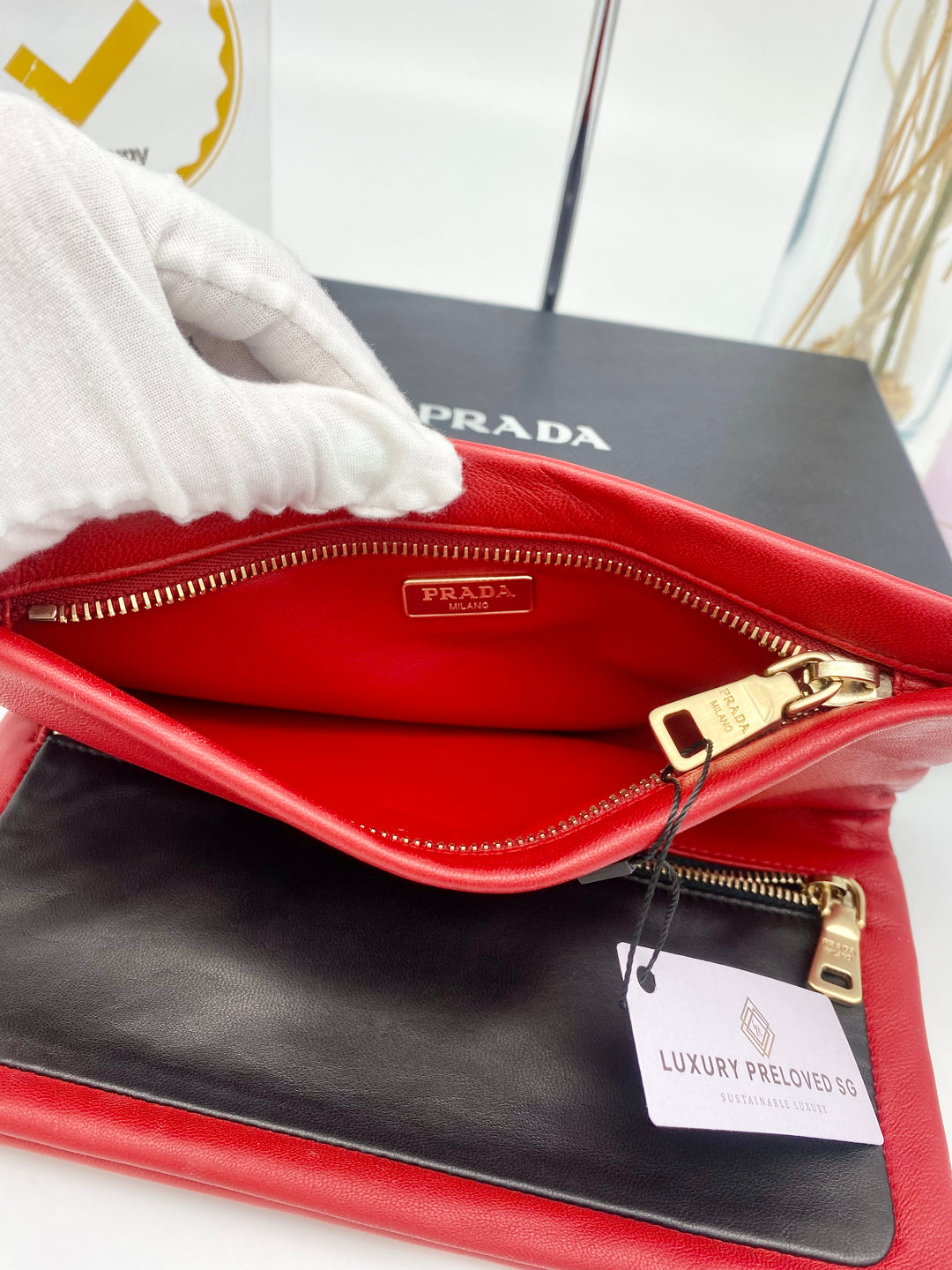 PRADA  CLUTCH LEATHER