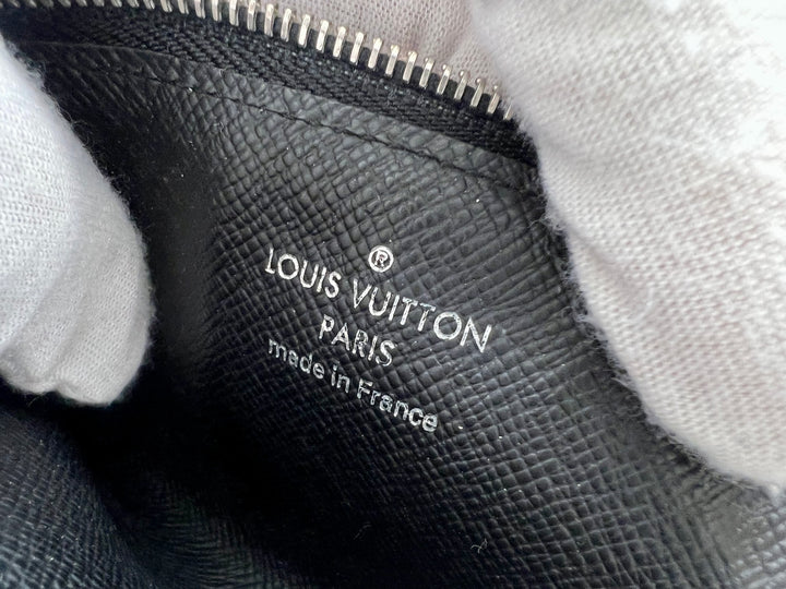 LOUIS VUITTON GRAPHITE CLES