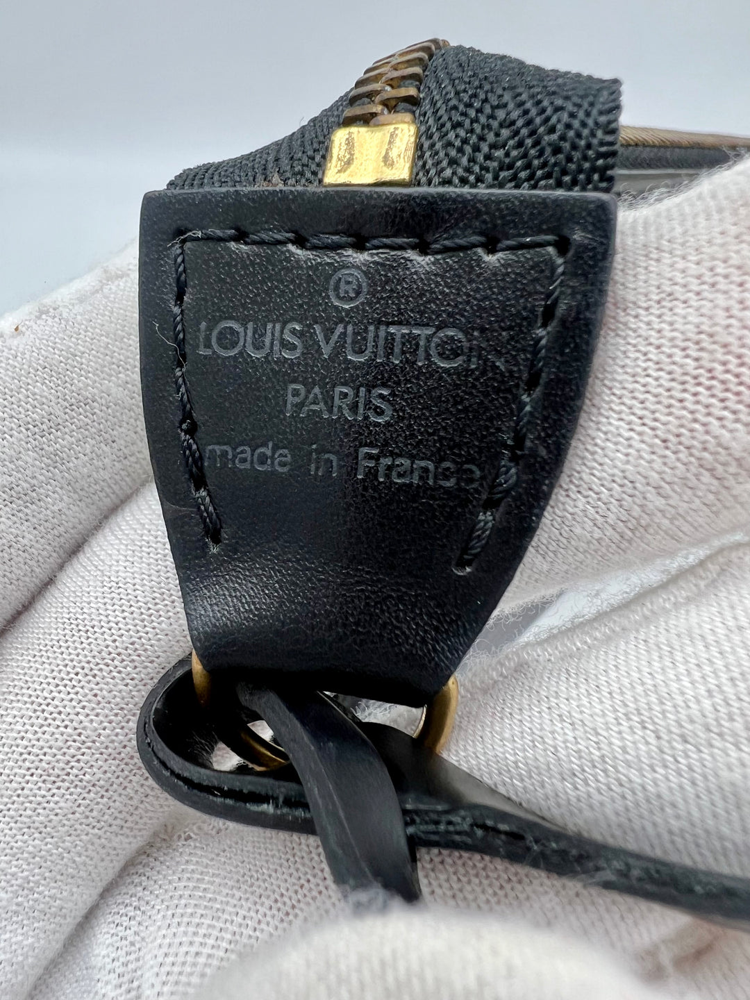 LOUIS VUITTON  POCHETTE EPI