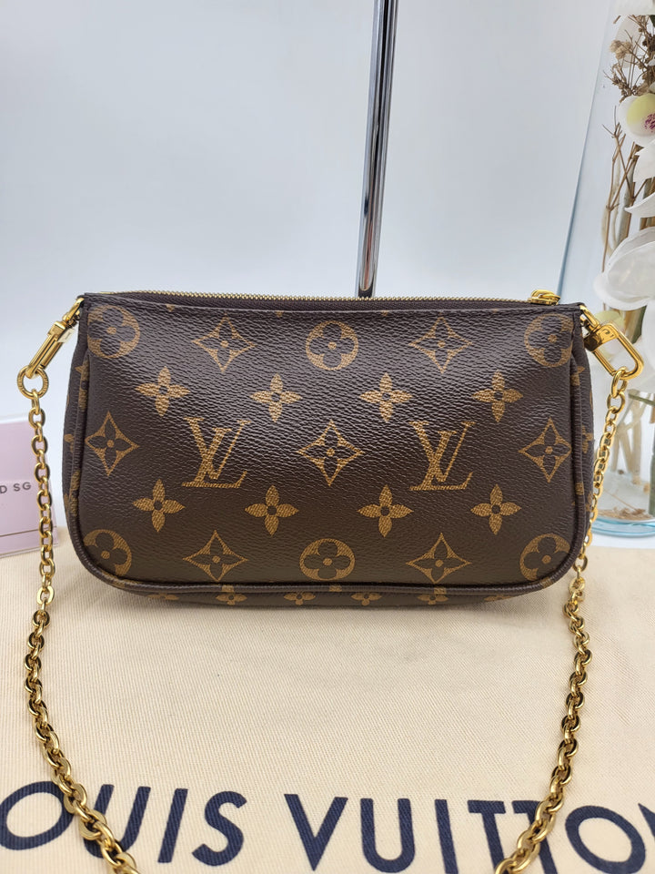 LOUIS VUITTON MULTI POCHETTE