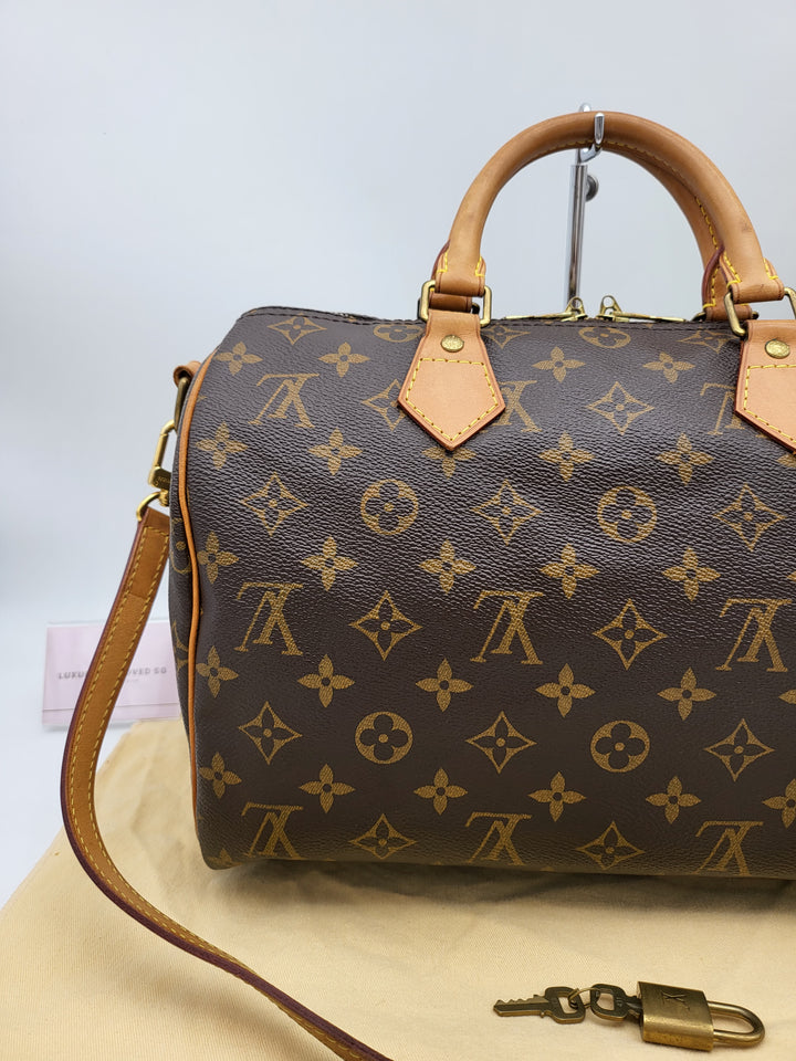 LOUIS VUITTON BANDOULIERE 30 MONOGRAM