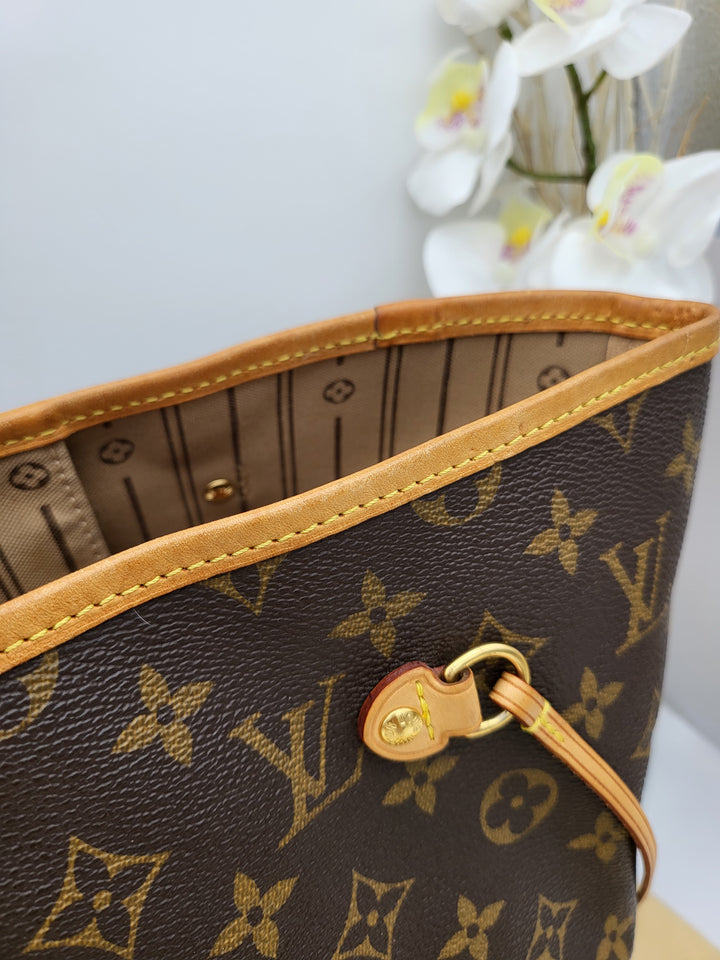 LOUIS VUITTON GM MONOGRAM