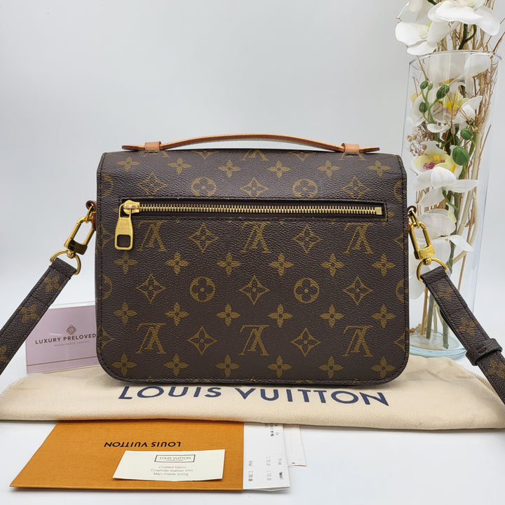 LOUIS VUITTON POCHETTE METIS MONOGRAM ( RFID )