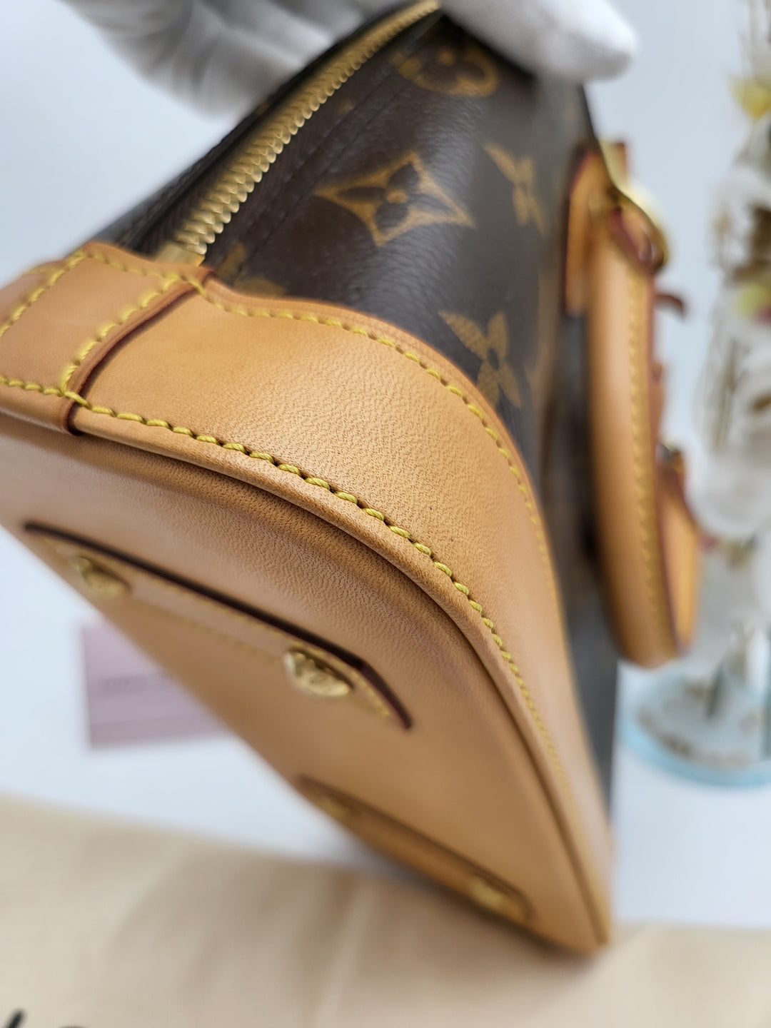 LOUIS VUITTON ALMA BB MONOGRAM