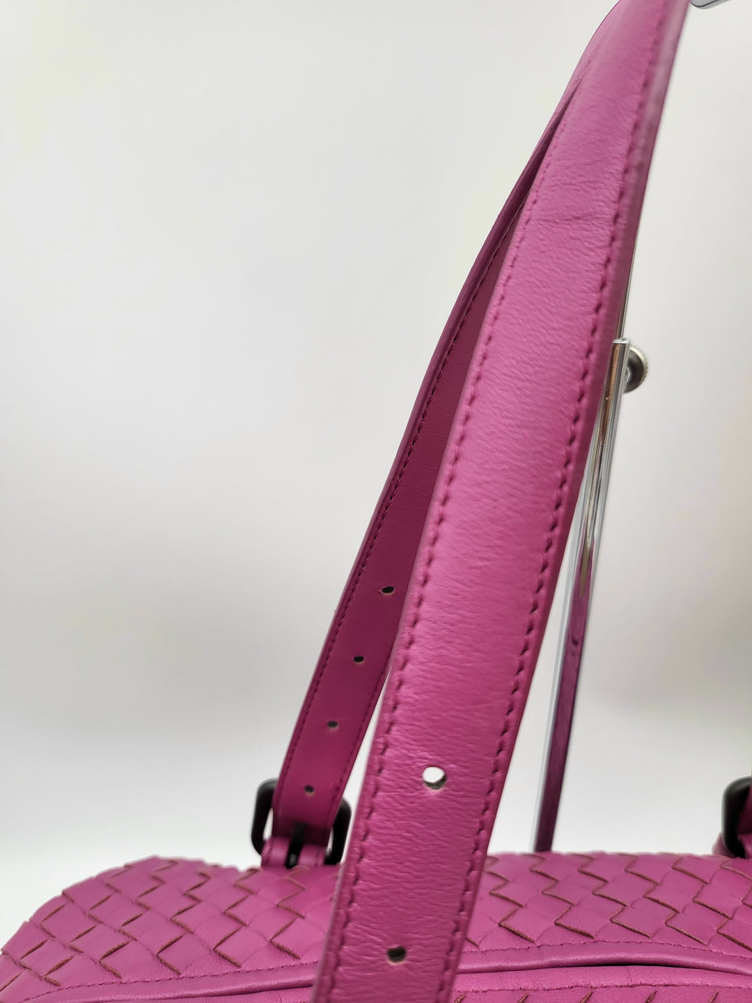 BOTTEGA VENETA INTERECCAITO SHOULDER BAG