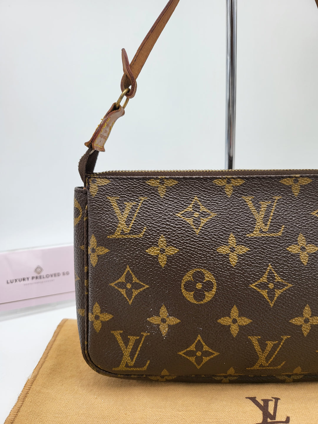 LOUIS VUITTON POCHETTE ACCESSORIES MONOGRAM