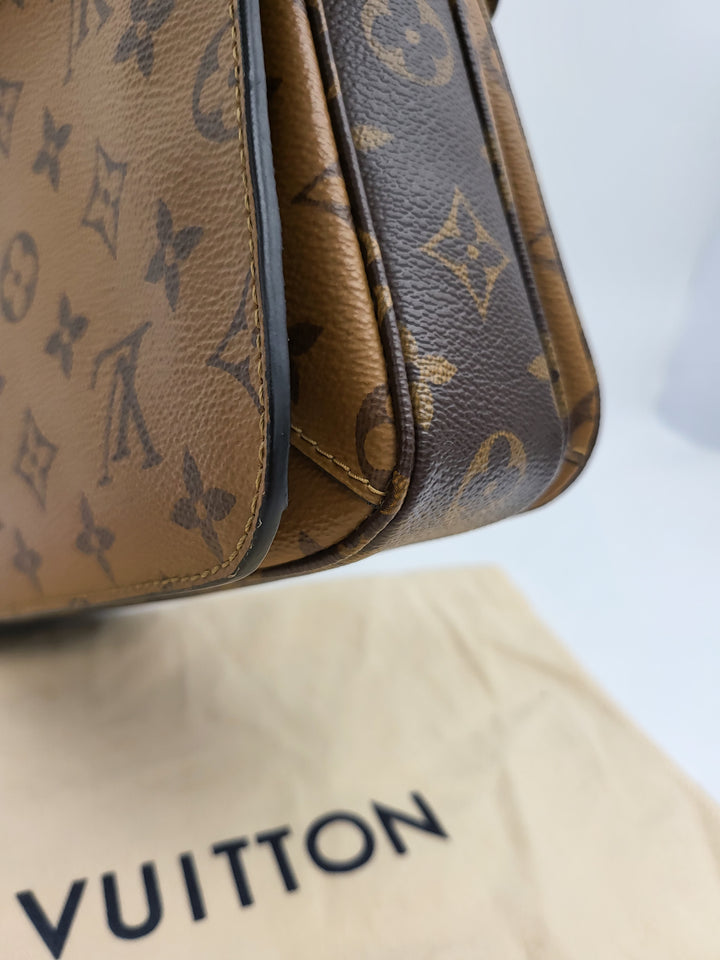 LOUIS VUITTON POCHETTE METIS MONOGRAM REVERSED