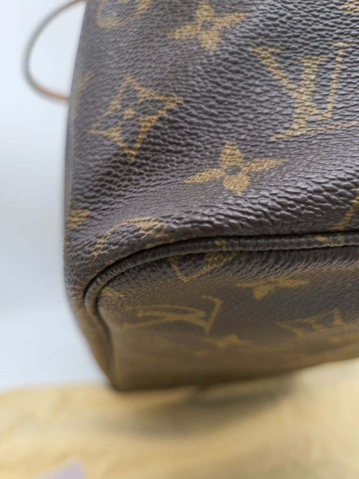 LOUIS VUITTON GM MONOGRAM