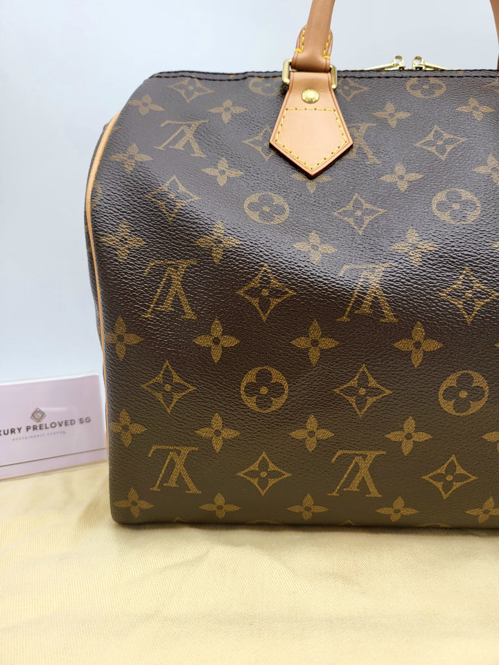 LOUIS VUITTON BANDOULIERE 30 MONOGRAM