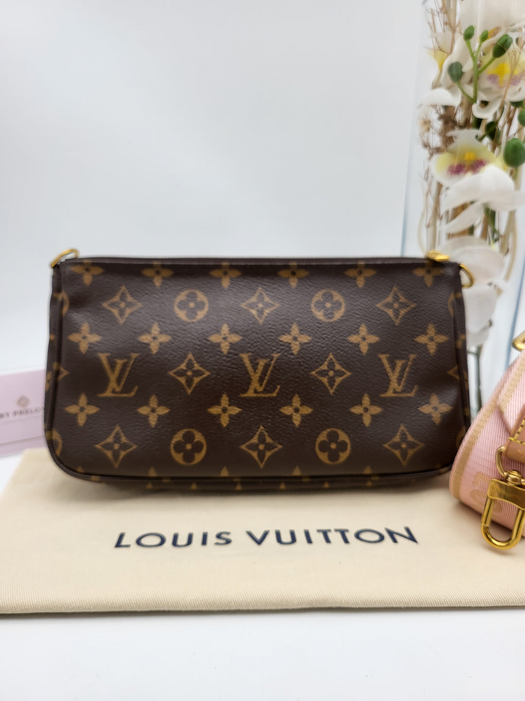LOUIS VUITTON MULTI POCHETTE