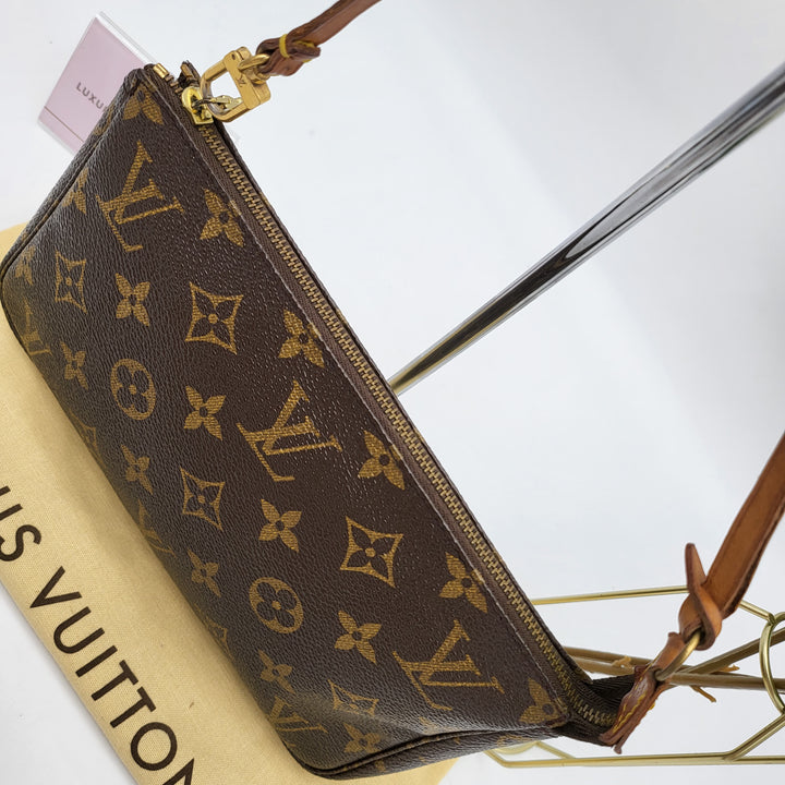 LOUIS VUITTON POCHETTE ACCESSOIRES MONOGRAM