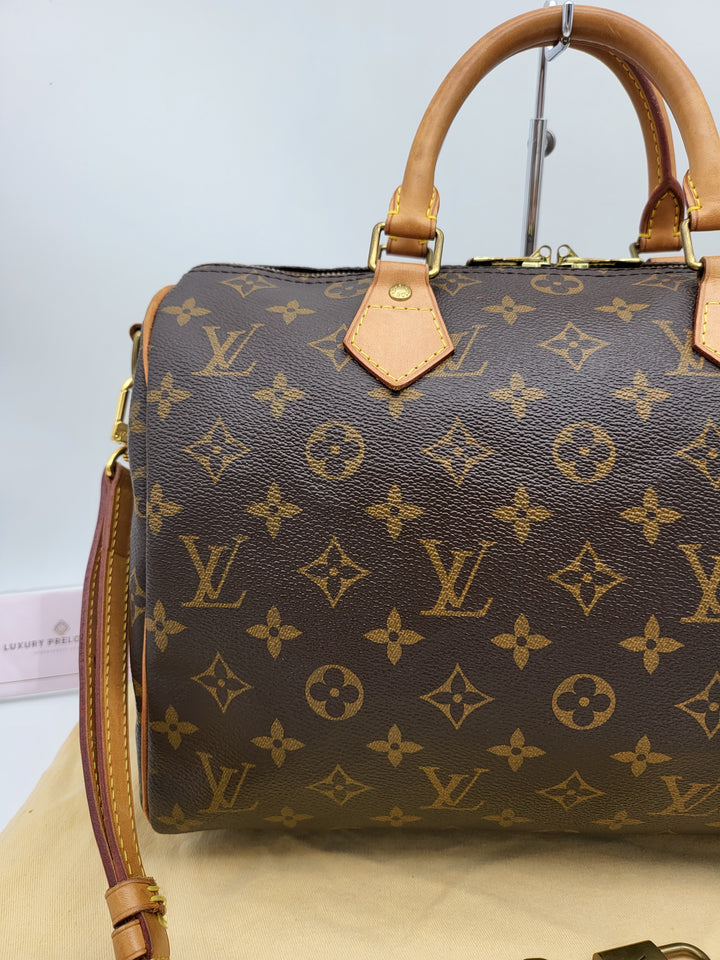 LOUIS VUITTON BANDOULIERE 30 MONOGRAM