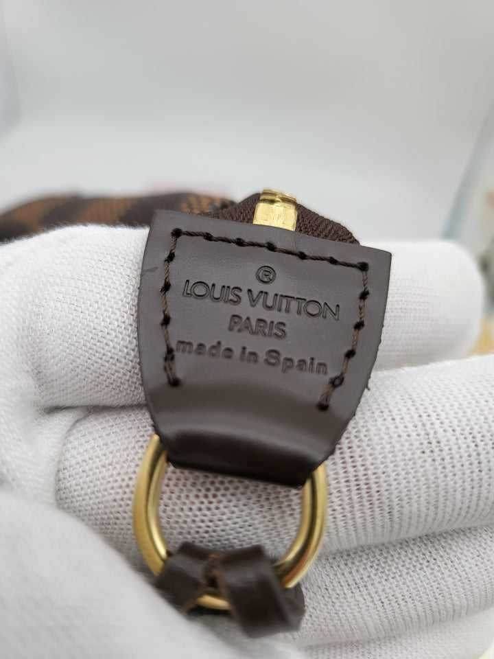 LOUIS VUITTON POCHETTE ACCESSORIES DAMIER