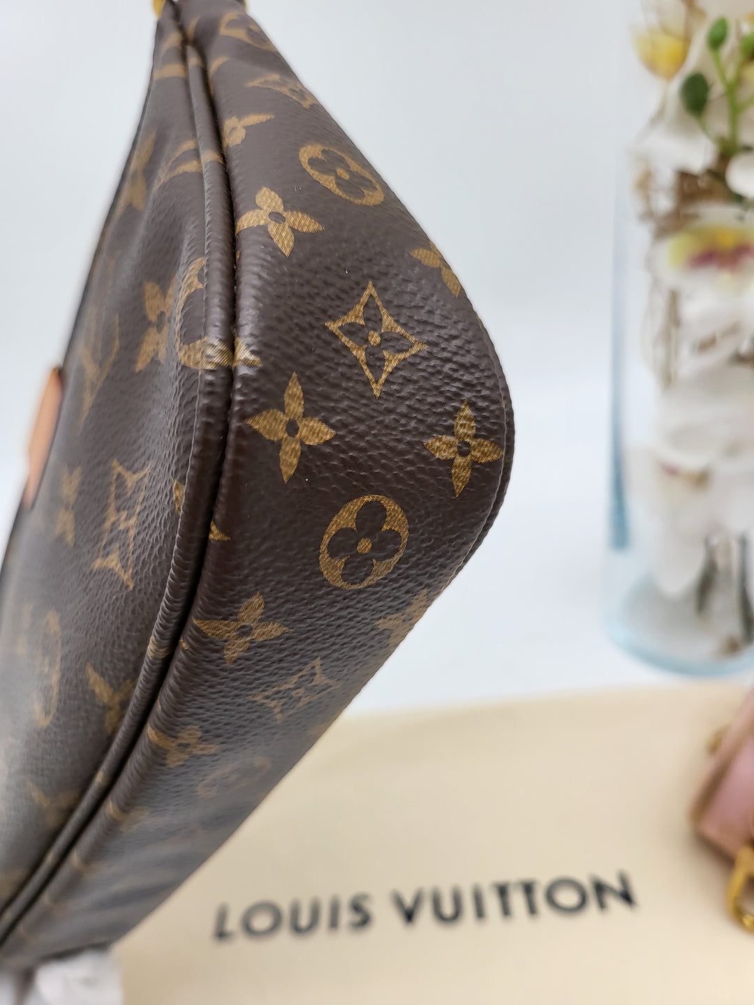 LOUIS VUITTON MULTI POCHETTE