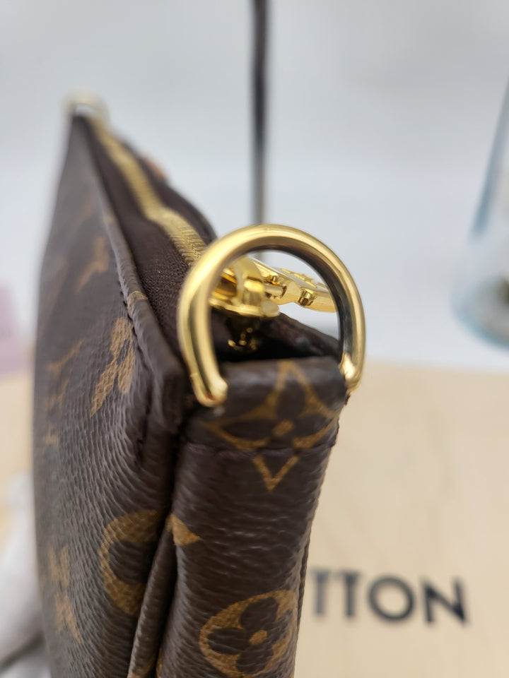 LOUIS VUITTON MULTI POCHETTE