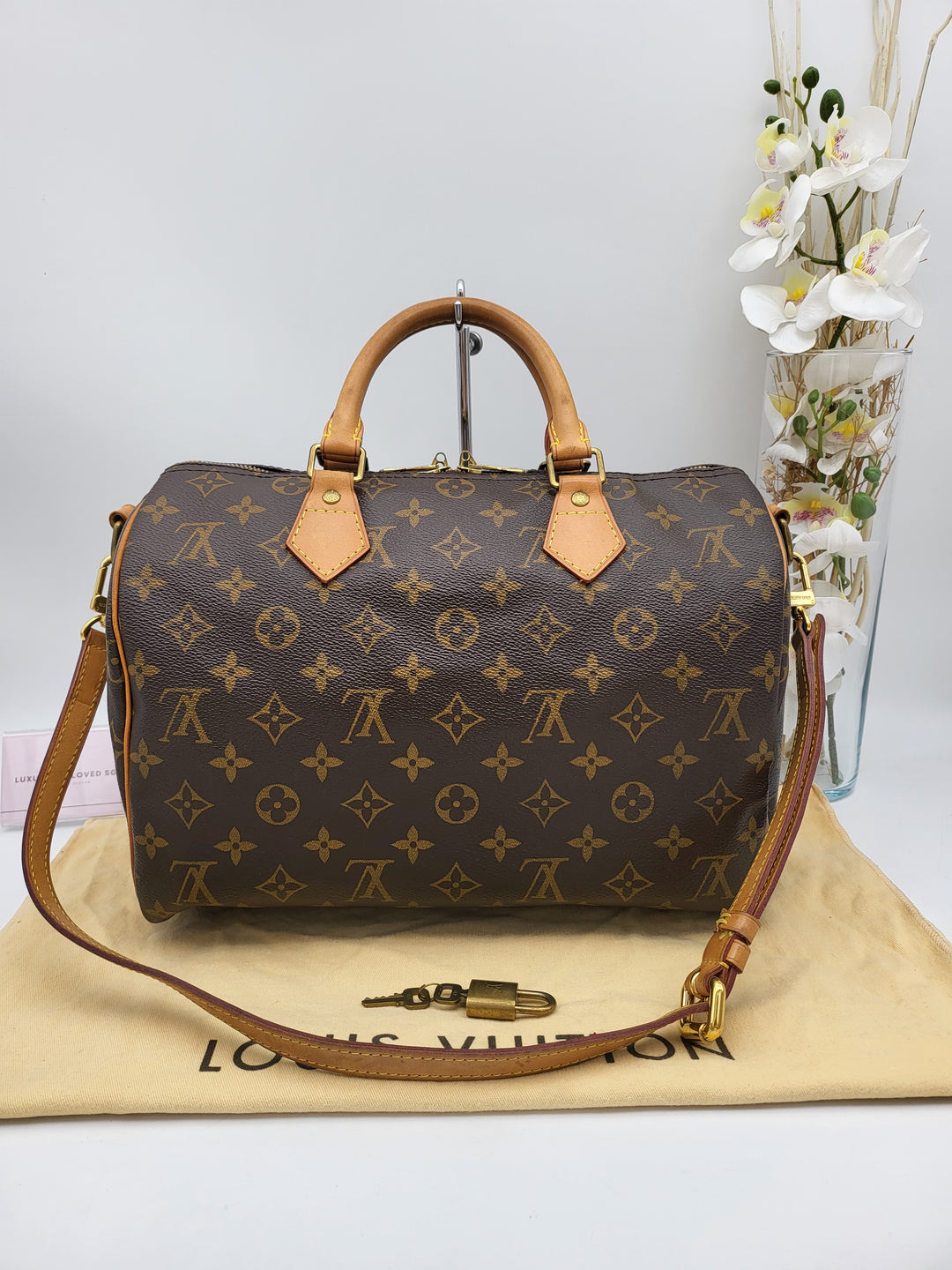 LOUIS VUITTON BANDOULIERE 30 MONOGRAM