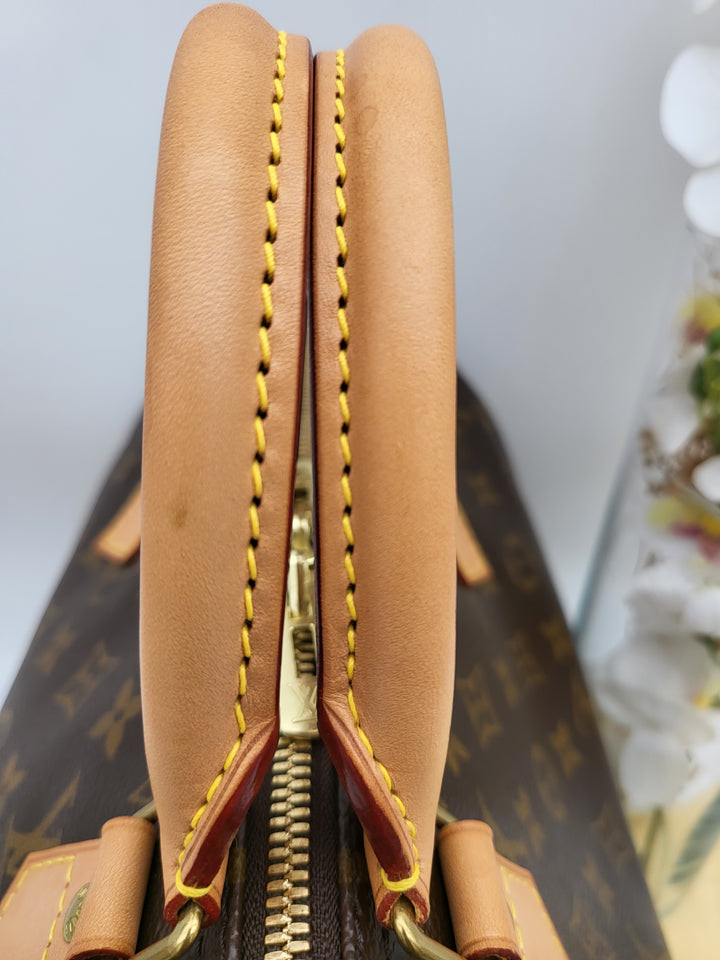LOUIS VUITTON BANDOULIERE 30 MONOGRAM