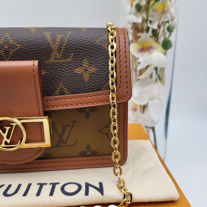 LOUIS VUITTON DAUPHINE WALLET ON CHAIN (RFID)