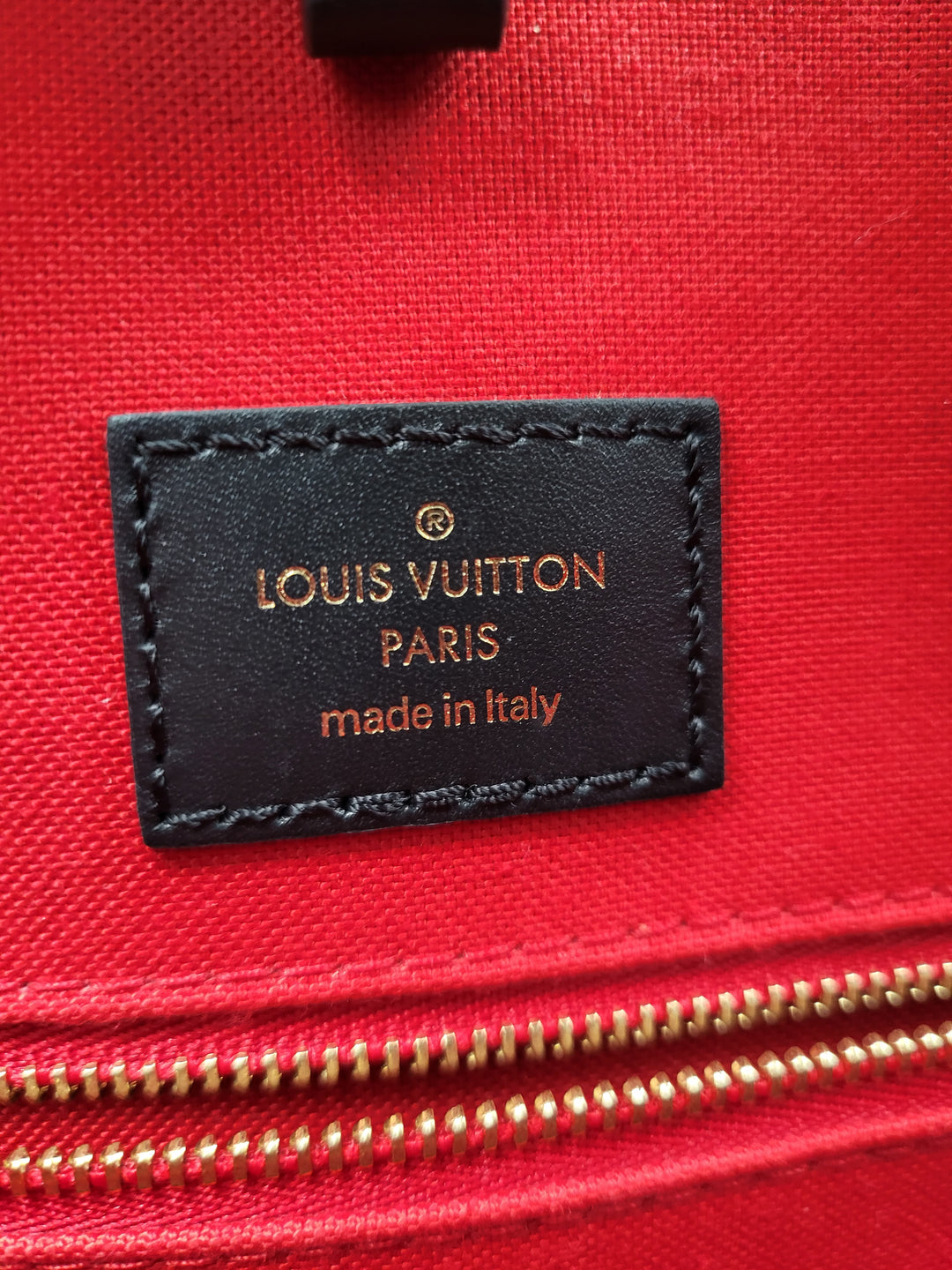 LOUIS VUITTON ON THE GO MM REVERSED