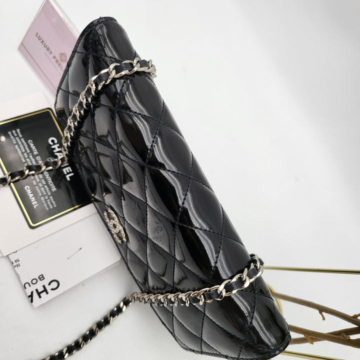 CHANEL PATENT LEATHER WALLET ON CHAIN