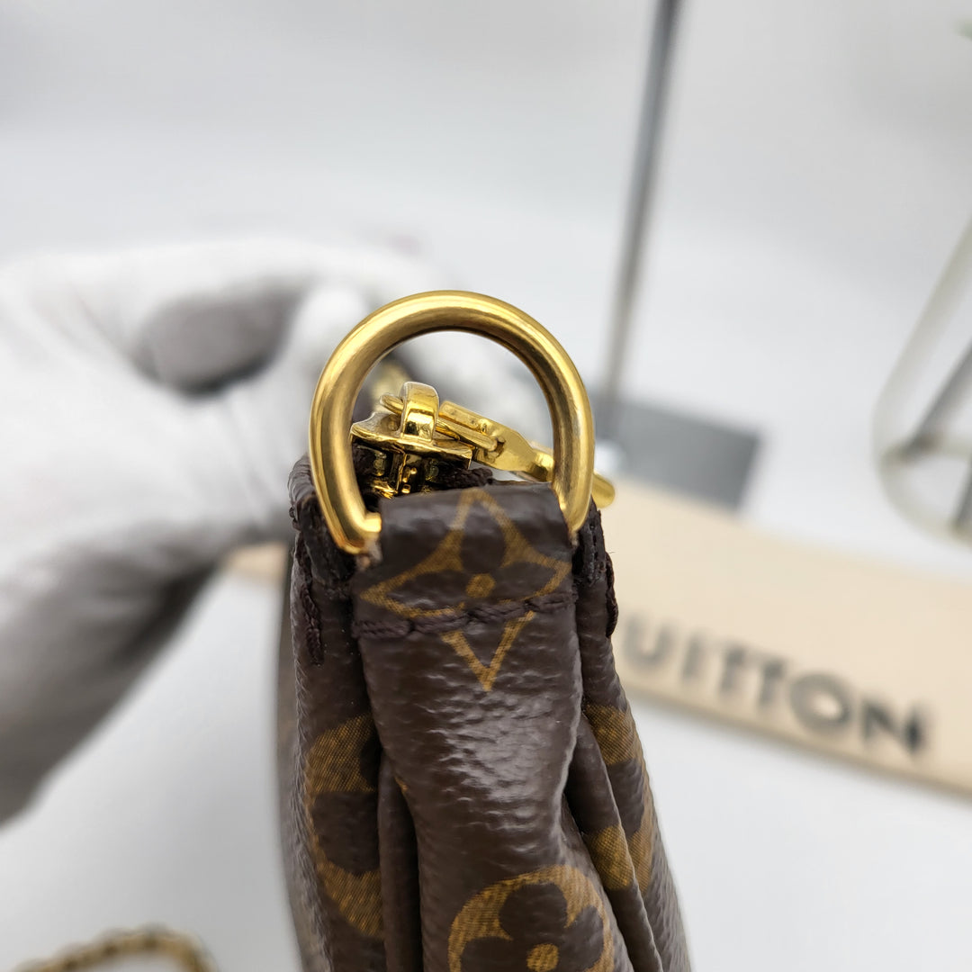 LOUIS VUITTON MULTI POCHETTE MONOGRAM