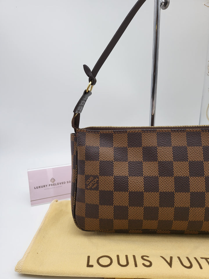 LOUIS VUITTON POCHETTE ACCESSORIES DAMIER